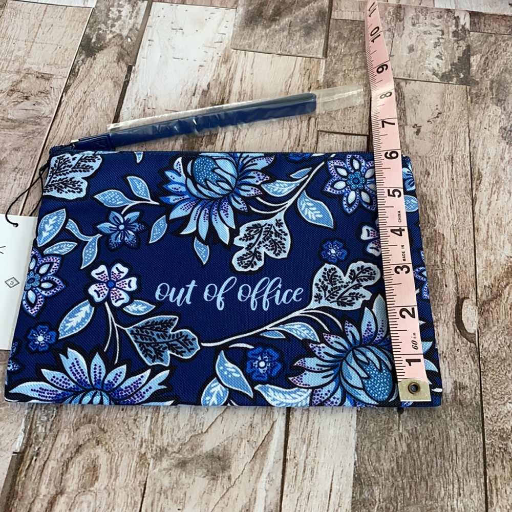 NWT Vera Bradley Lighten Up Wristlet collection - Picture 3 of 5
